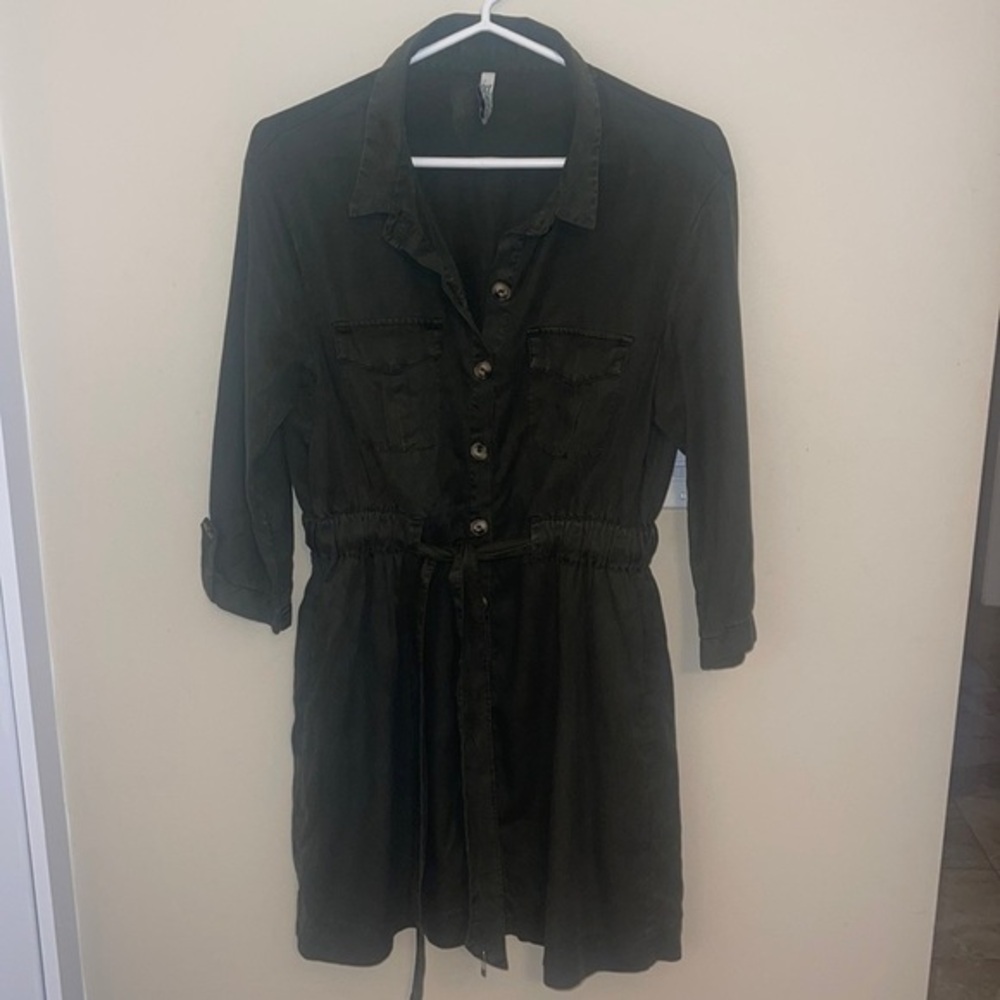 Zara trf collection dark green button up dress M​​
